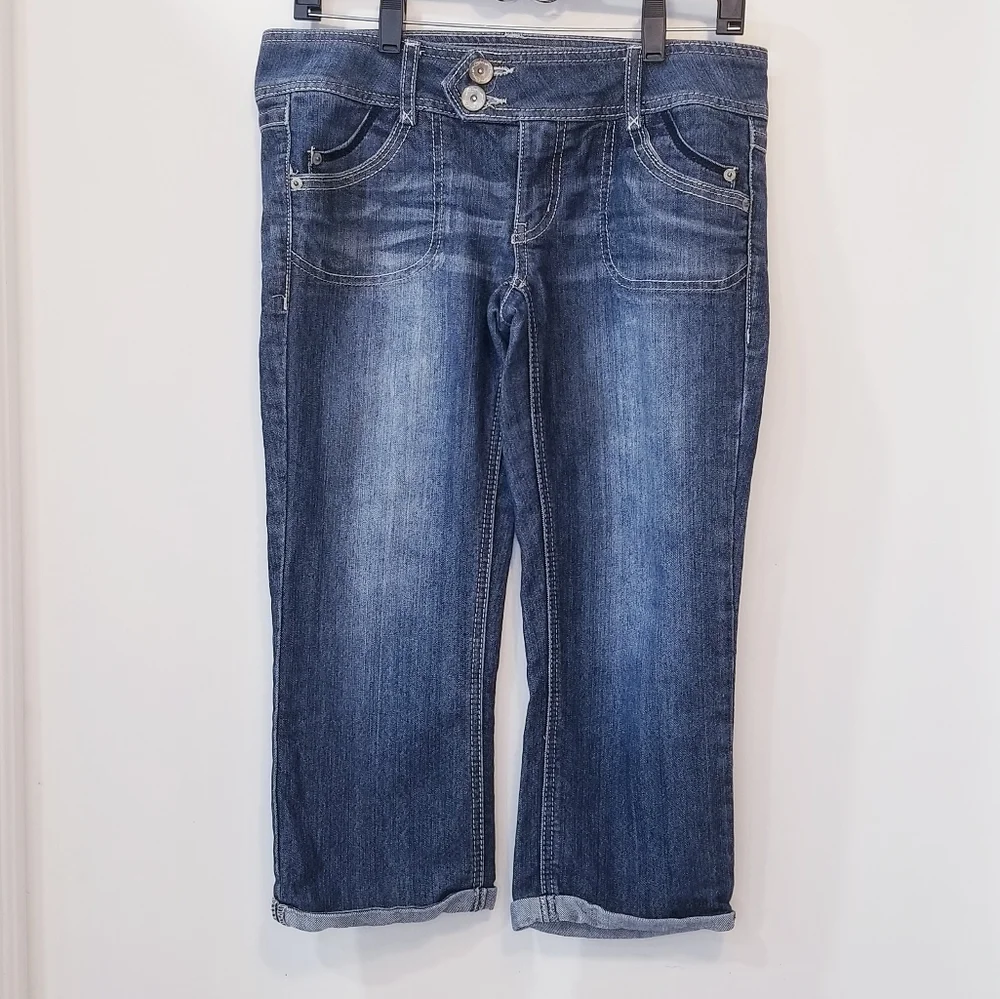 ✨️ Candie's Blue Ladies Size 5 Distressed Jean Capris Pants - Picture 6 of 11